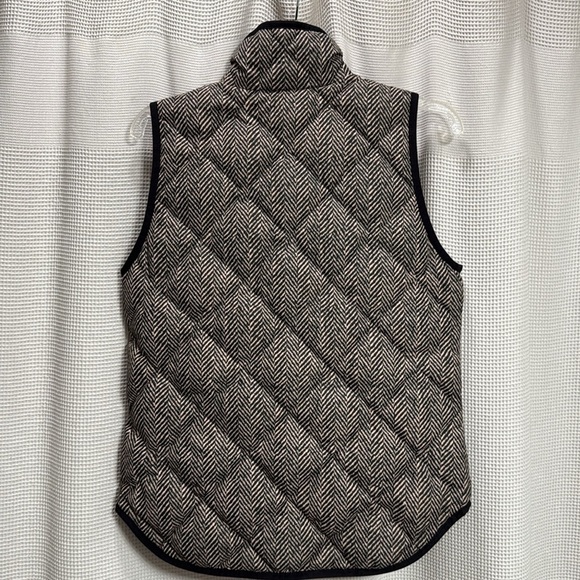 J Crew #02533 Quilted Puffer Vest Gray Herringbone Printed Pattern Womens XSmall - Picture 5 of 7